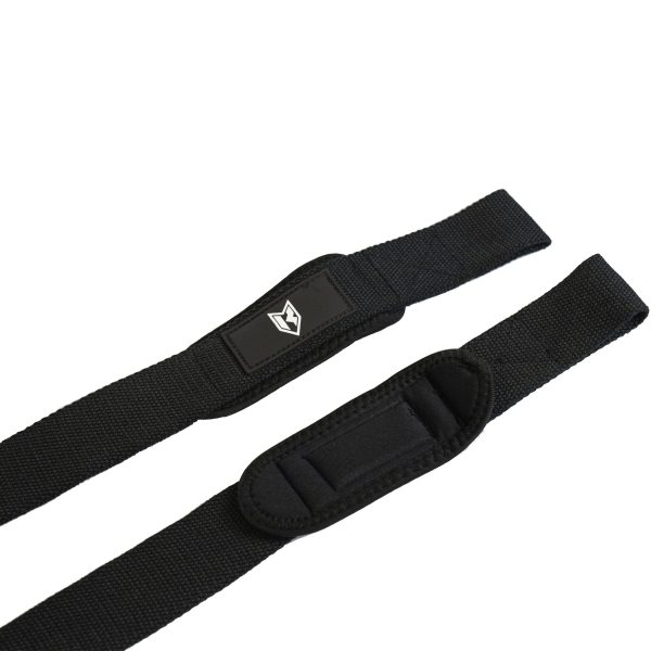 Black lifting straps for weightlifting